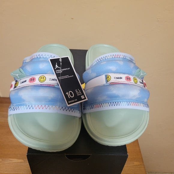 JBalvin Jordan NEW Slides $60GLoW s 10 ONLY - Picture 4 of 6
